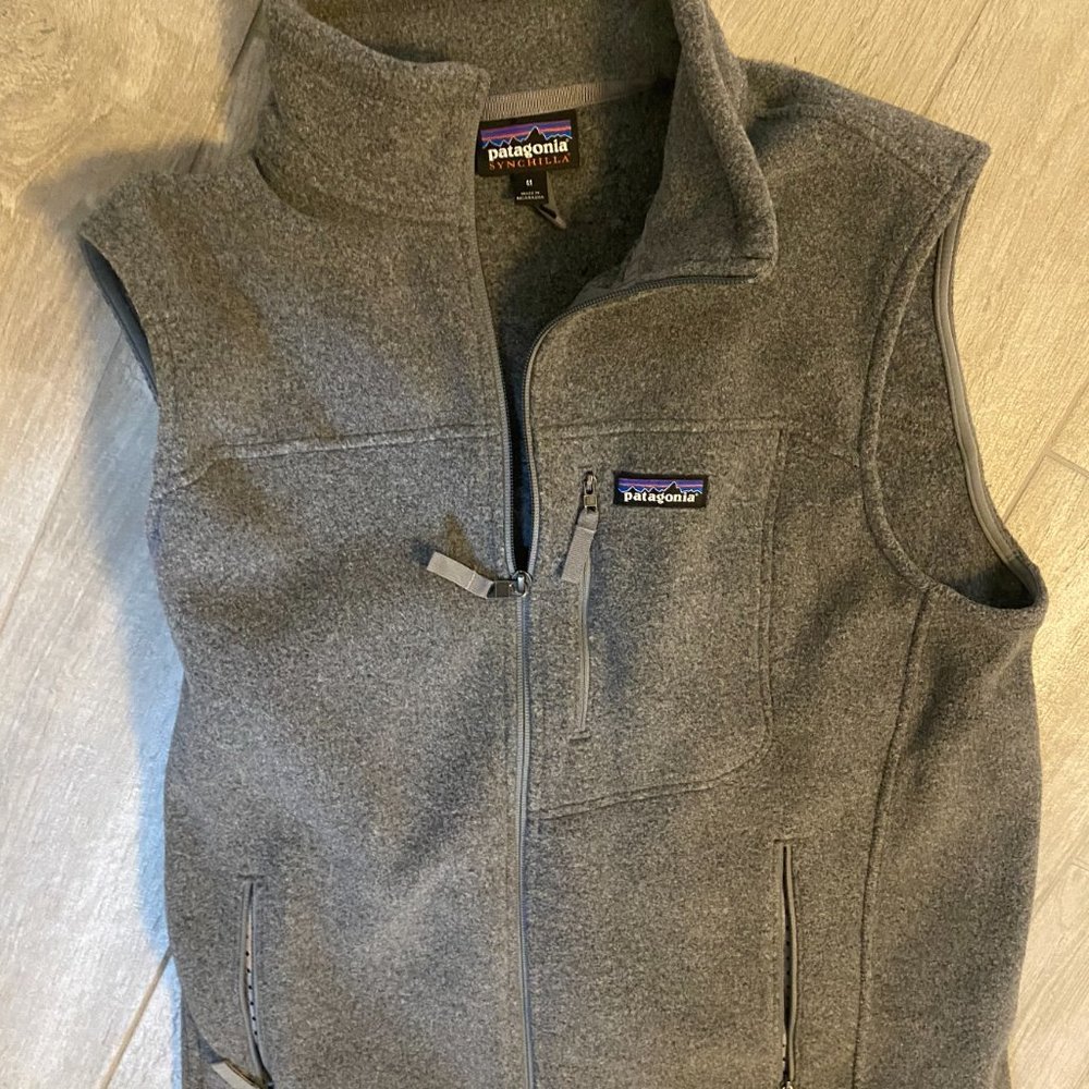PATAGONIA GREY VEST MEN'S SIZE M